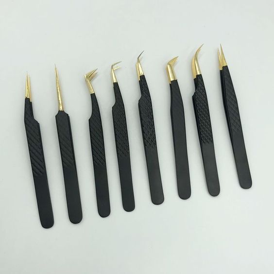 Eyelash tweezer ; Opens a new tab Gold plated eyelash tweezer in very fine quality.. Sharo edge and 100% stainless steel.. #beautyartist #beautytools #parlours #beautyshop #usabarbers Lash Tools, Aesthetic Amazon, Eyelash Tweezer, Eyelash Tools, Amazon Beauty, Beauty Gadgets, Best Lashes, Beautiful Lashes, Amazon Beauty Products