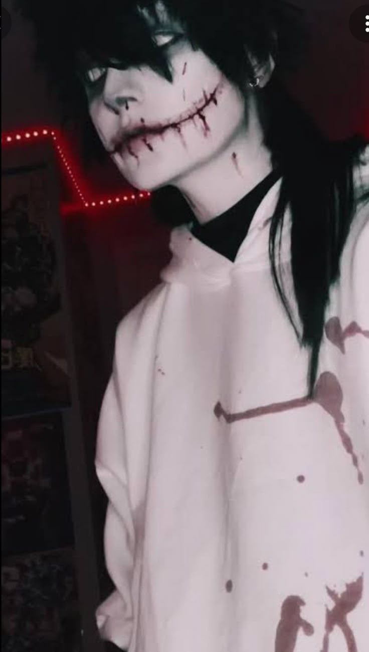 Emo Halloween Costumes, All Creepypasta Characters, Creepypasta Cosplay, Creepy Smile, Creepypasta Funny, Creepypasta Cute, Laughing Jack, Halloween Makeup Inspiration, Creepypasta Characters