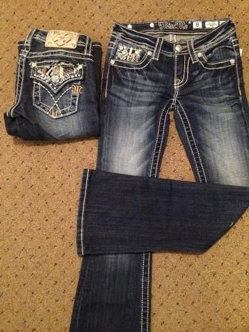 Boots For Vaqueras, Flare Jeans With Diamonds, Back Jeans Pocket, Where To Buy Bootcut Jeans, Vaquera Jeans Outfit, Miss Me Jeans Bootcut, Miss Me Bootcut Jeans, Cute Boot Cut Jeans, Cute Bootcut Jeans