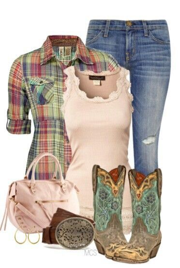 I especially love the boots!! #countrygirl #countryoutfit #countryfashion For more Cute n' Country visit: www.cutencountry.com and www.facebook.com/cuteandcountry Mode Country, Looks Jeans, Looks Country, Country Girls Outfits, Country Fashion, Skirt Maxi, Mode Casual, Cowgirl Outfits, Outfit Trends