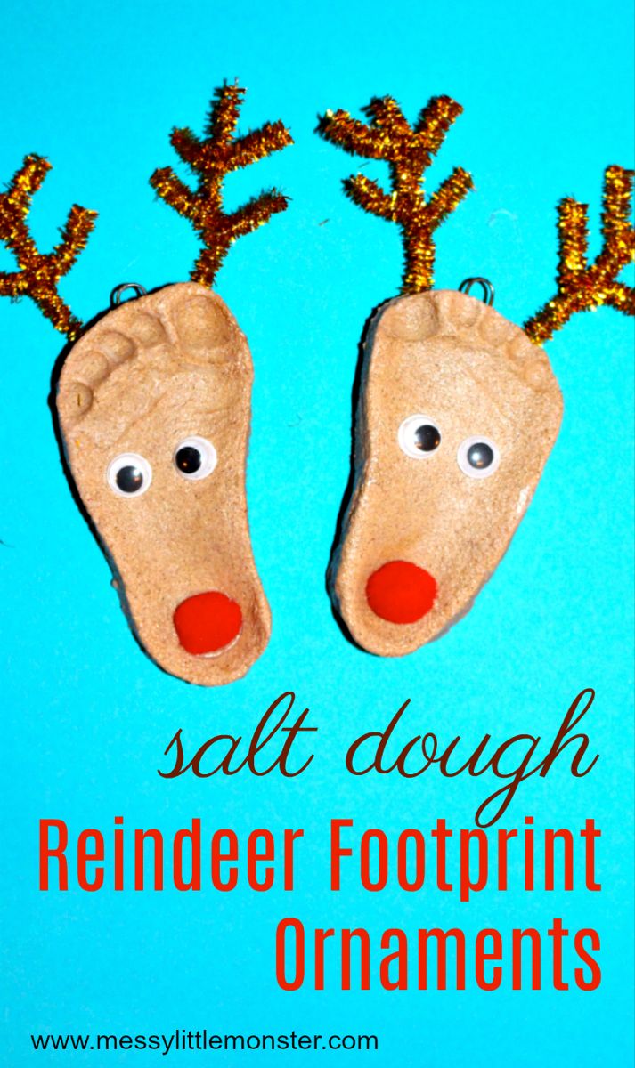 two reindeer feet made out of sand with the words salt dough fingerprint ornaments