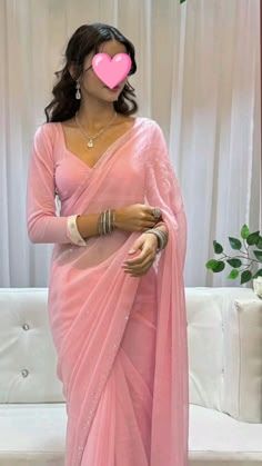 Fashionista Aesthetic, Indian Dress Up, Sarees For Girls, Trendy Outfits Indian, Simple Saree Designs, Fancy Sarees Party Wear, Indian Saree Blouses Designs, Desi Fashion Casual, Simple Sarees