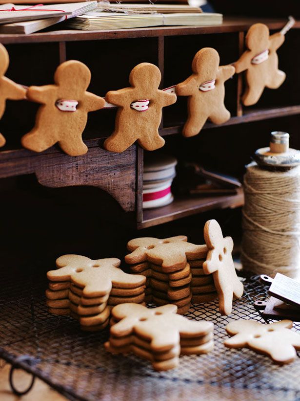 an image of gingerbread men on the internet