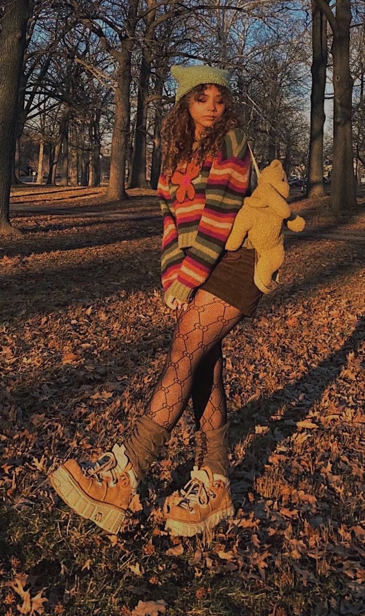 Color Grunge Outfits, Y2k Indie Grunge Outfits, Comfortable Outfit Aesthetic, How To Style Orange Skirt, Thanksgiving Fits Aesthetic, Trippy Clothes Aesthetic, Grunge Outfits Cute, Warmcore Outfits, Plantcore Outfits