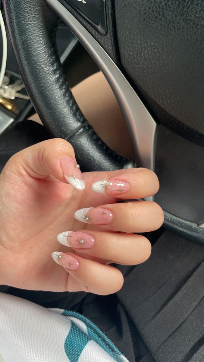 Acrylic Nail Designs With Pearls, Pearl Tipped Nails, White And Gold French Tip Nails Almond, White Glitter French Tip Nails Almond, Off White French Nails, White French Tip Design Nails, Pearl White Almond Nails, Pearly White French Tip Nails, Christmas Pearl Nails