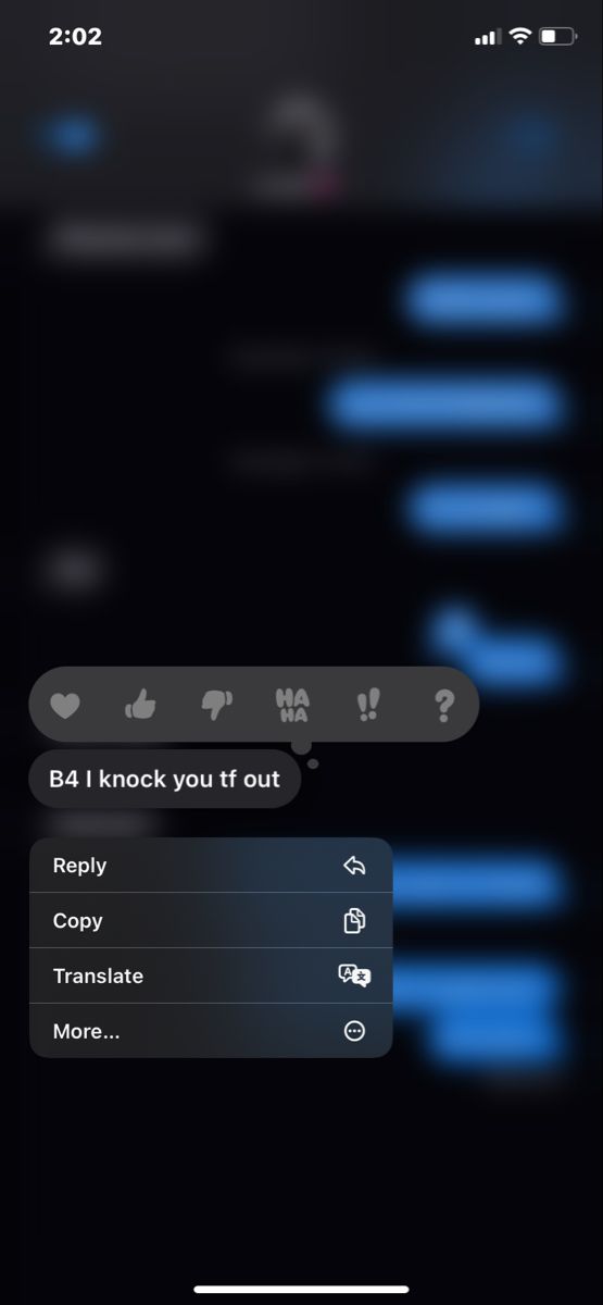 an iphone screen showing the settings and buttons for texting on dark screenshots