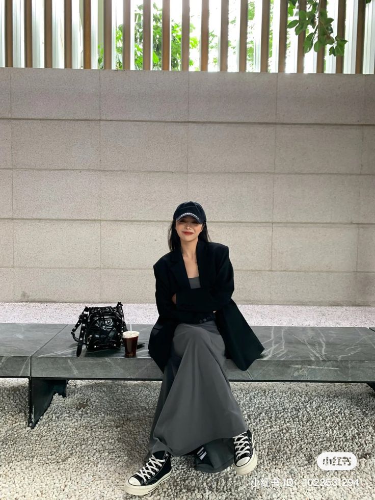 Winter Model Outfit, Museum Outfit Korean, Black Outfit Korean Casual, Taiwan Ootd Winter, Hongkong January Outfit, Japan Outfit March, Hong Kong Outfit Ideas, Taiwan Outfit Winter, Japan February Outfit