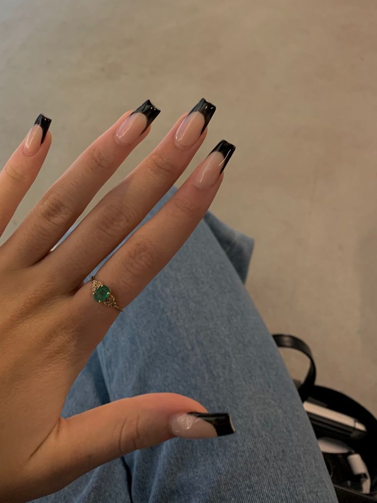 Nails, nail inspo, spring nail inspo, nail inspiration, black french tip nails, acrylic nails, 2023 nails, nail inspiration 2023, cute nails, asthetic nails, summer nail inspo Black French Tip Nails, Black French Manicure, Black French Nails, Black French Tip, Black Acrylic Nails, French Tip Acrylic Nails, Simple Acrylic Nails, French Acrylic Nails, Short Square Acrylic Nails