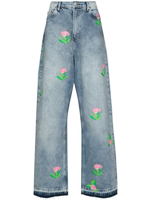 Flower Embroidered Jeans, Rich Clothes, Natasha Zinko, Denim Day, Printed Shirt Dress, Light Blue Jeans, Wide Jeans, Embroidered Jeans, Fashion Design Clothes