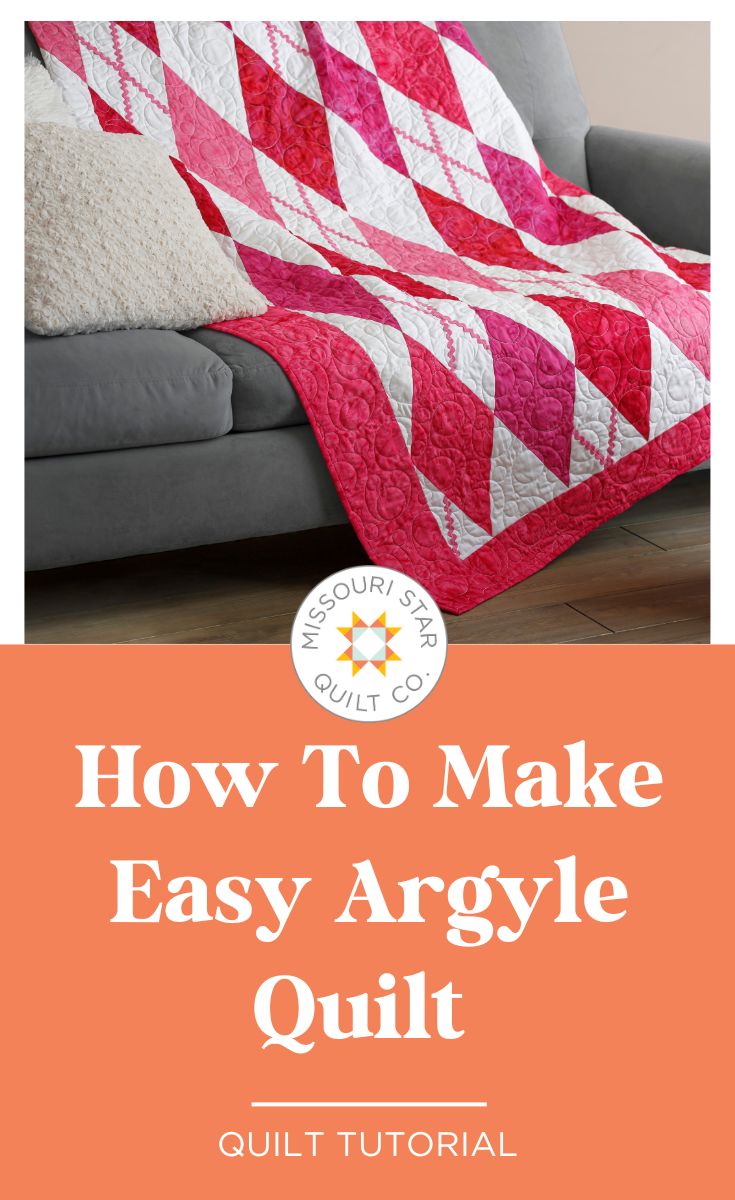 Try this Easy Stylish Argyle Quilt Tutorial! If there's one thing Misty loves, it's cuddling up in a warm sweater for the fall! Argyle is a timeless pattern that originated in Scotland and it has remained popular over hundreds of years. Argyle Quilt, Missouri Star Quilt Pattern, Missouri Star Quilt Tutorials, Missouri Quilt, Missouri Star Quilt Company, Straight Line Quilting, Easy Quilt, Plaid Quilt, Quilt Tutorial