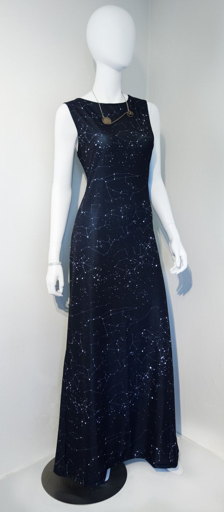 This woman makes amazing clothing themed from STEM. What great designs too! Constellation Maxi Gala Dress Constellation Dress, Starry Night Dress, Celestial Dress, Nasa Clothes, Custom Jewelry Ideas, Galaxy Wedding, Women In Stem, Space Dress, Gala Dress