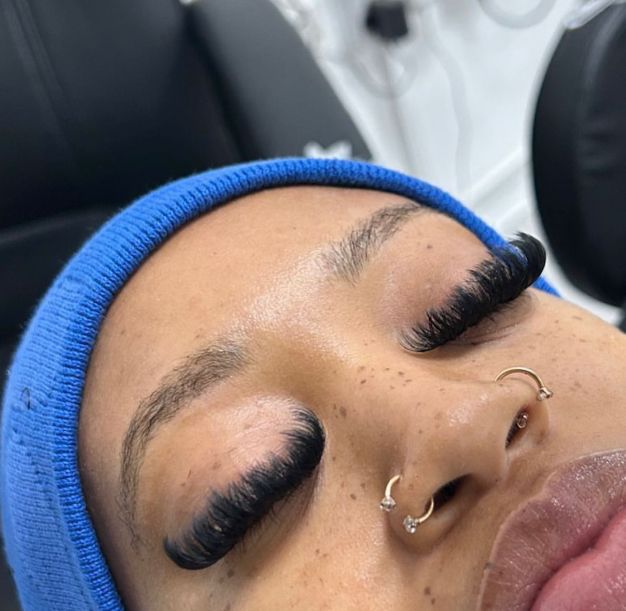 Lash Esthetician Aesthetic, Volume Set Lash Extensions, Volume Lash Extensions Styles, Lash Ideas, Lash Map, Lash Extentions, Best Lash Extensions, Lashes Fake Eyelashes, Mink Lash Extensions