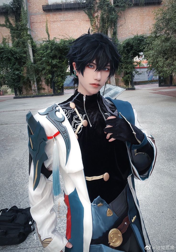 Honkai: Star Rail Dan Heng | Cosplay Star Rail Dan Heng, Dan Heng, Cosplay Boy, Asian Cosplay, Video Game Cosplay, Cosplay Characters, Rose Gift, Honkai Star Rail, Cool Anime Pictures