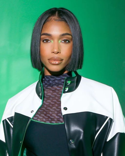 Short Hairstyles for Black Women 21 Ideas - women-club.online Lori Harvey Bob Hair, Bob Cut Hairstyles For Black Women, Lori Harvey Short Hair, Short Bob Natural Hair Black Women, Lori Harvey Bob, Natural Bob Cut Black Women, Short Bob Cuts For Black Women, Short Bob Black Women, Short Bob Hairstyles For Black Women