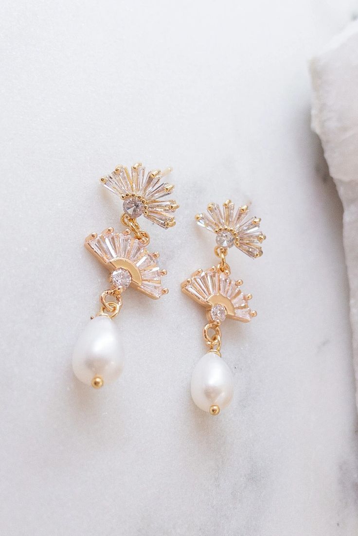 Pearl Bridal Earrings Art Deco Earrings Art Deco Stud Earrings - Etsy Wedding Guest Jewelry, Bridal Era, Pearl Drop Earrings Wedding, White Themed Wedding, Yes Day, Jewelry Mood Board, Wedding Jewelry Ideas, Drop Earrings Wedding, Pearl Bridal Earrings