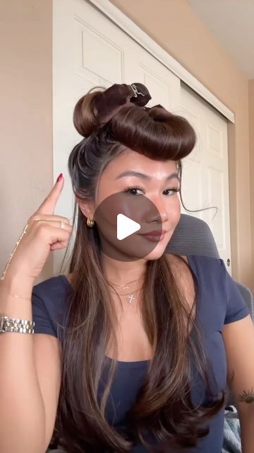 ceej on Instagram: "🔈 on for tutorial

the most comfy way to wear @overnightblowout rollers so you can still sleep well and wake up to a good hair day! 

works best with long hair but can be adapted for any hair length depending on size of rollers 

as always, i highly recommend that you buy the authentic rods so you can enjoy a frizz-free hairstyle and support a small business by a beauty content creator! 

#overnight #blowout #viralhair #hairinspiration #hairtutorial #hairinspo #heatlesscurlsovernight #heatlesshair #hairideas" Best Hair Rollers For Long Hair, How To Put Rollers In Hair Tutorials, Best Hair Rollers, Frizzy Hair Tips, Roll Hair, Invisible Hair Extensions, Free Hairstyle, Heatless Curls Overnight, Beauty Content Creator