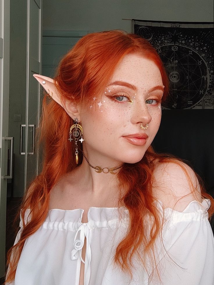 Simple Elven Makeup, Ren Fest Fairy Makeup, Elfish Makeup, Ten Faire Makeup, Rennisance Faire Makeup, Fae Aesthetic Makeup Looks, Renicansse Fair Makeup, Elf Inspired Makeup, Fae Inspired Makeup