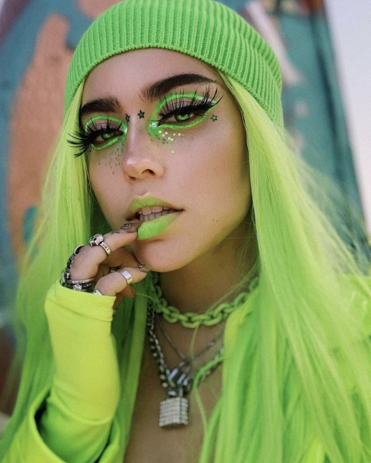 Xepher Wolf, Cyberpunk Makeup, Neon Green Hair, Halloween Make-up Looks, Concert Makeup, Punk Makeup, Bunny Tattoos, Neon Makeup, Rave Makeup