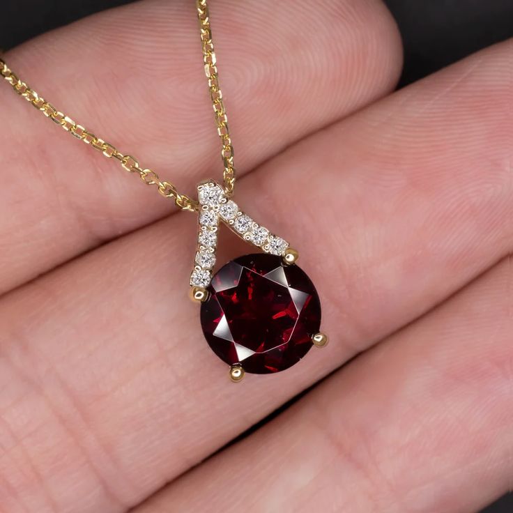 Bright Pop, 14k Yellow Gold Necklace, Top List, Yellow Gold Necklace, Timeless Aesthetic, Garnet Pendant, Garnet Jewelry, Necklace Red, January Birthstone