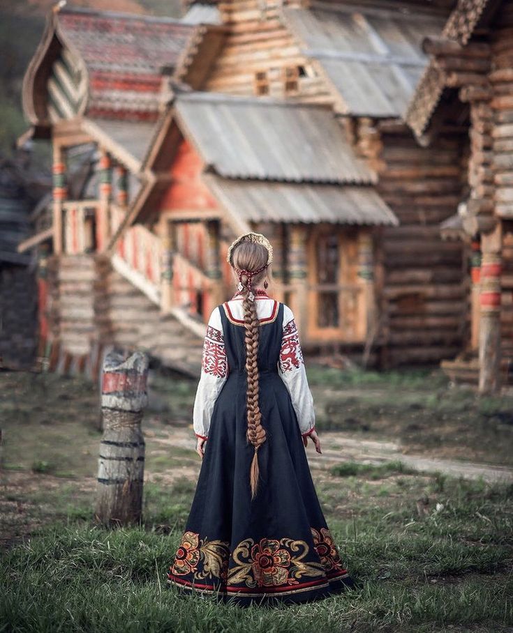 Russian Vibes, Russia Culture, Russian Traditional Clothing, Russian Dress, Slavic Clothing, Soviet Fashion, Russian Clothing, Russian Culture, European Hair