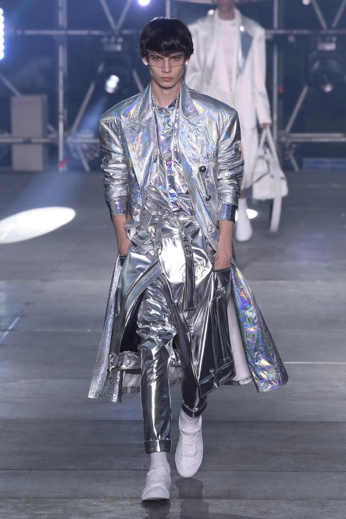 Men Silver Outfit, Futuristic Costume Men, Shiny Suit Men, Metallic Outfit Men, Silver Suit For Men, Silver Outfit Men, Galactic Outfit, Black And Silver Outfits, Beyonce Tour