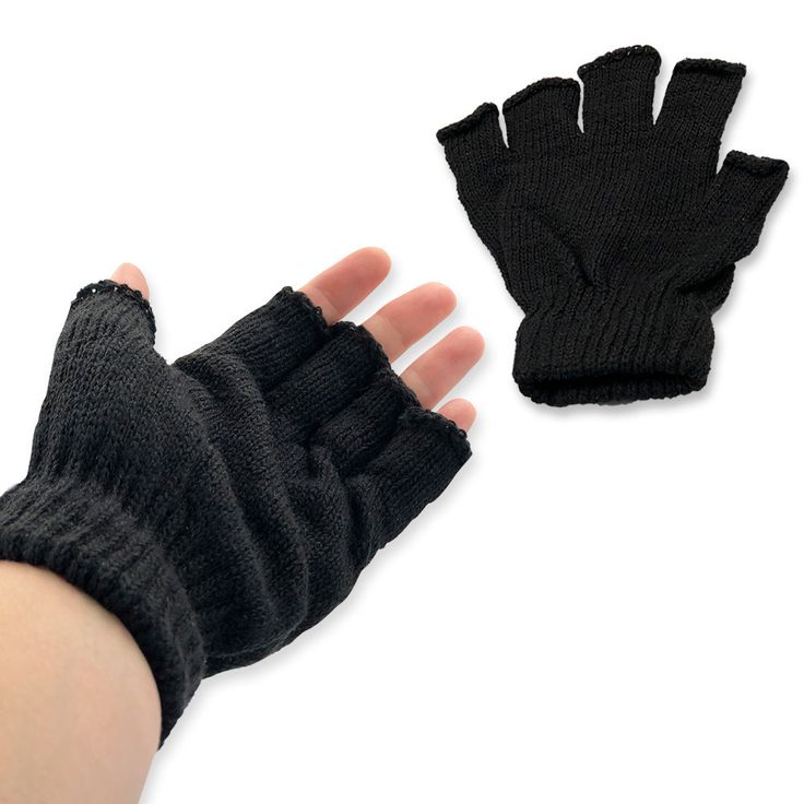 Gym Gloves, Sport Gym, Red Star, Mitten Gloves, Apparel Accessories, Gloves, Pom Pom, Fashion Accessories, Magazine