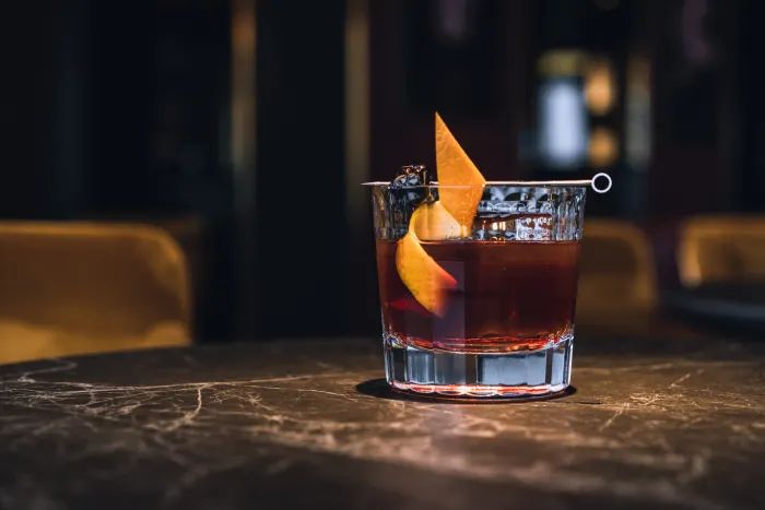 17 Incredibly Good-Tasting Shots: Strong, Smooth, and Easy - Delishably Bourbon Old Fashioned, Whiskey Old Fashioned, Old Fashion Cocktail Recipe, Bitters Recipe, Whiskey Recipes, Old Fashioned Drink, Aromatic Bitters, Best Bourbons, Good Whiskey