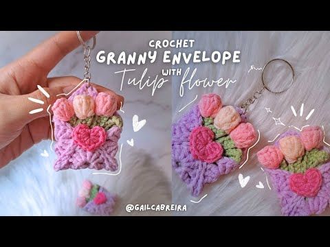 crochet granny's envelope with triple flower keychain