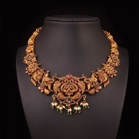 Gold Necklace for Women Online | Traditional Gold Necklace Collections Plain Necklace Gold, Traditional Gold Necklace, Nakshi Necklace, New Necklace Designs, Gold Necklace For Women, Gold Jewels Design, Neck Pieces Jewelry, Antique Necklaces Design, Black Beads Mangalsutra Design