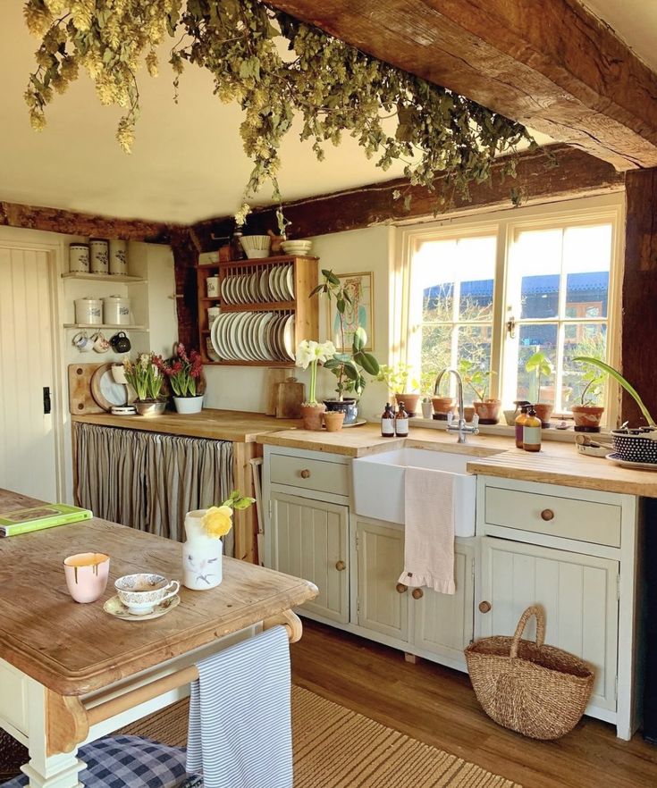 the kitchen is clean and ready for us to use in the summertime time,