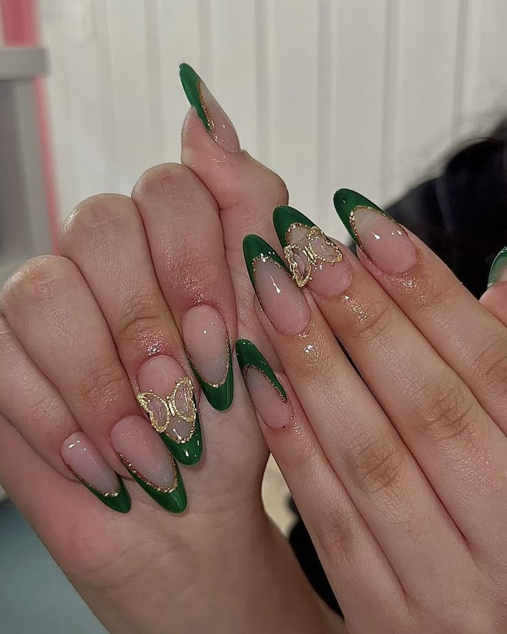 Quince Nails, Quinceanera Nails, Emerald Nails, Gold Acrylic Nails, Green Acrylic Nails, Dark Green Nails, Long Nail Designs, Bling Acrylic Nails, Pretty Acrylic Nails