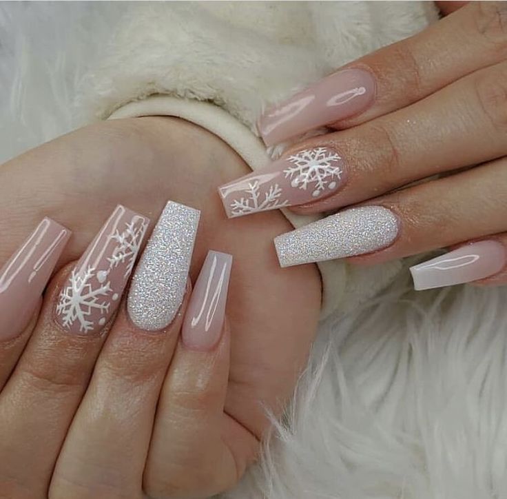 December Nails, Winter Nails Acrylic, Christmas Gel Nails, Christmas Nails Acrylic, Acrylic Nails Coffin Short, Acrylic Nails Coffin, Xmas Nails, Coffin Nails Designs, Pretty Acrylic Nails