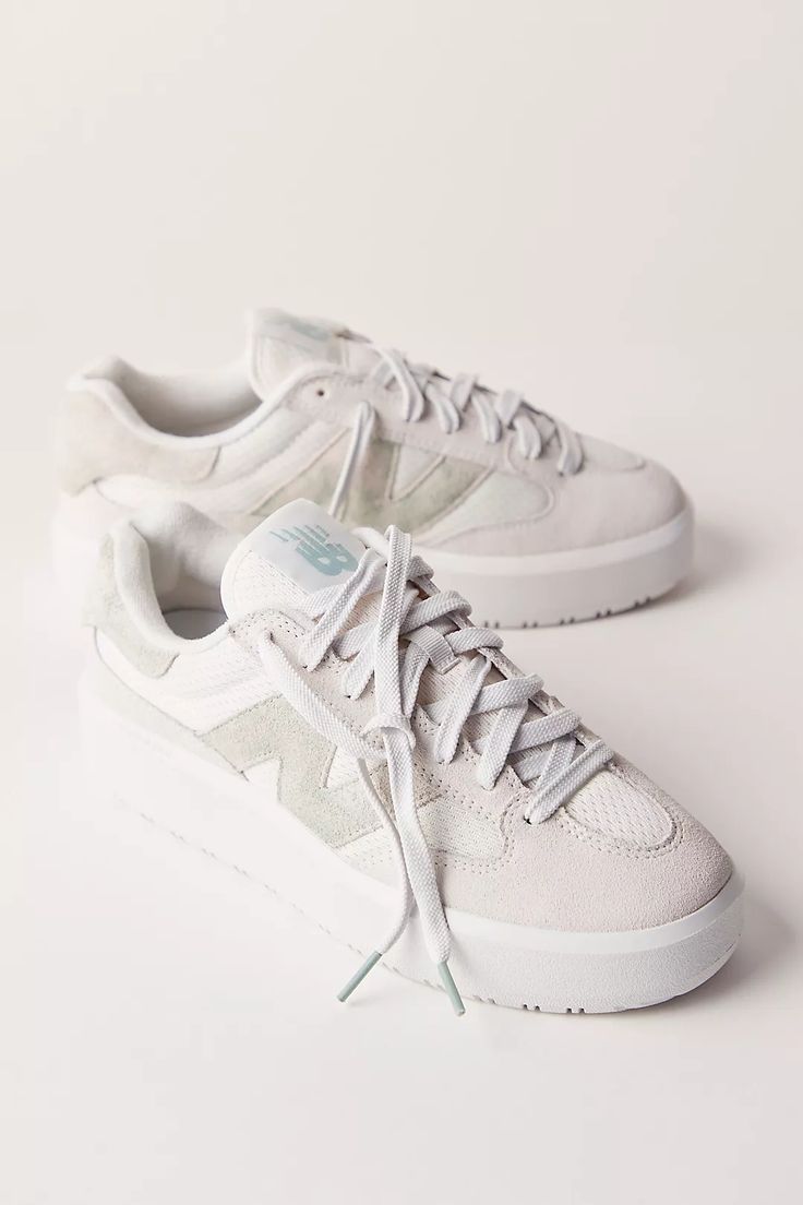 302 Court Sneakers | Free People Womens Fall Shoe, Cute Trendy Sneakers, White Work Shoes, Off White Tennis Shoes, Fun Sneakers For Women, Popular Shoes 2024, Summer Sneakers 2024, Sneaker Inspo Women, Going Out Sneakers