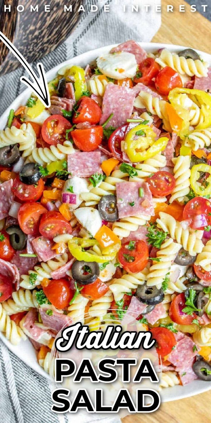 Italian pasta salad Summer Pasta Salad Recipes Cold, Pasta Salad With Mozzarella, Cold Italian Pasta Salad, Summer Party Food, Easy Italian Pasta, Easy Italian Pasta Salad, Salad Recipes For Parties, Classic Pasta Salad, Italian Pasta Salad