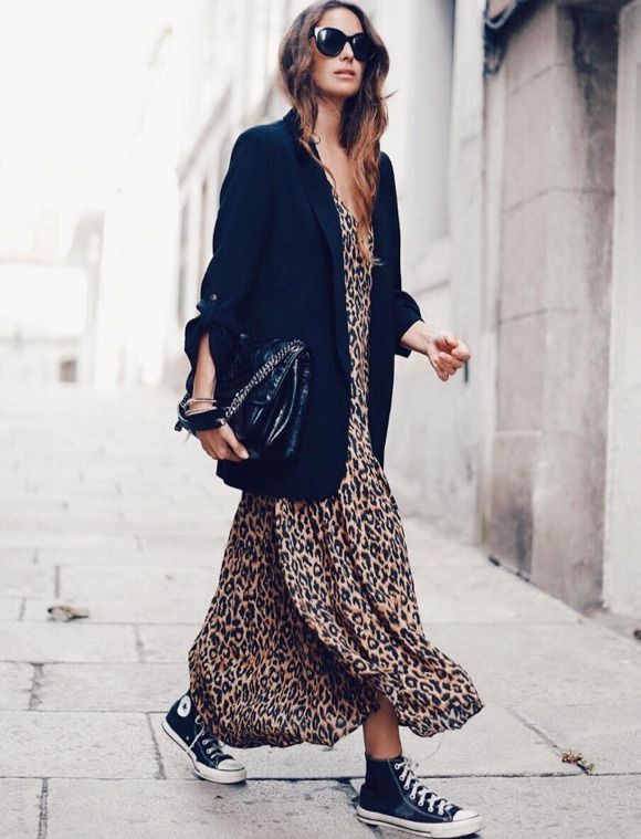 Blazer Street Style, Blazer Zara, Spring Blazer, Blogger Instagram, Mode Casual, Looks Street Style, Mode Inspo, Leopard Print Dress, Inspired Outfits