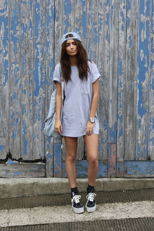 American Apparel pocket tee, American Apparel denim backpack, customised Vans SK8 Old Skool Highs, denim and suede 6 panel, Michael Kors watch, Fashionology jewellery (image: indiarose) Outfit Jeans, Summer Lookbook, Looks Street Style, Outfit Trends, Inspired Outfits, Fashion Mode, Inspiration Mode, Looks Style, Mode Inspiration