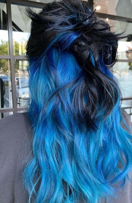 Blue Peekaboo Hair, Blue And Black Hair, Blue Peekaboo, Peekaboo Hair Color, Vibrant Hair Color Ideas, White Ombre Hair, Peekaboo Hair Colors, Hair Colour Inspo, Hair Color Underneath