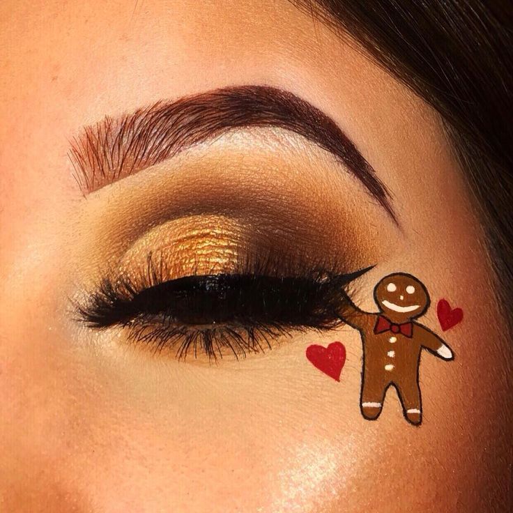 gingerbread man ✨ eyeshado Eyeshadow Dark Skin, Turkey Makeup, Eye Makeup Christmas, Christmas Eyeshadow Looks, Festival Eye Makeup, Christmas Makeup Ideas, Christmas Eyeshadow, Christmas Face Painting, Christmas Eye Makeup