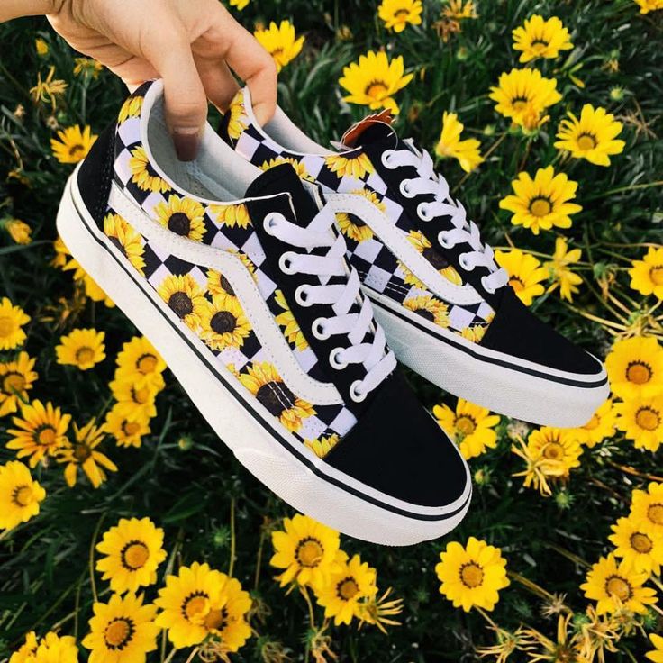 Yellow Aesthetics on Instagram: “Would you wear these?🌼🌻💛 > Comment a ...