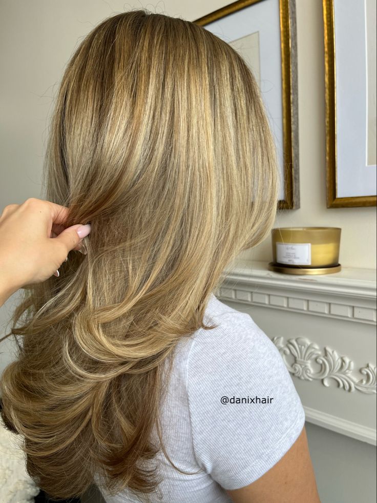 90s Soft Layers Haircut, Bouncy Face Framing Layers, 90 Soft Blonde Balayage, Blended Highlights Blonde, 90s Soft Layers, Dark Blonde Blowout, 90s Blonde Balayage, U Shaped Cut With Face Framing Layers, Blonde Balayage Short Hair Shoulder Length Layered Hairstyles