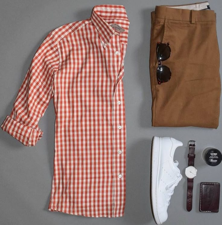 . Der Gentleman, Outfit Grid, Mens Fashion Casual Outfits, Instagram Outfits, Brown Pants, Men Fashion Casual Outfits, Mens Casual Outfits, Mode Inspiration, Mens Fashion Casual