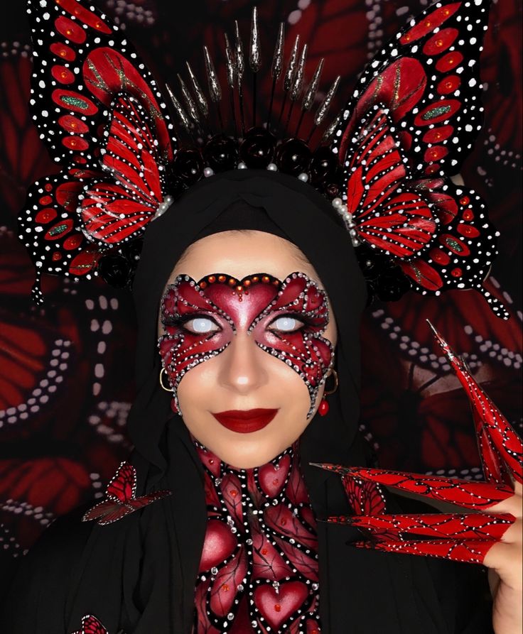 butterfly makeup look Butterfly Makeup Look, Butterfly Makeup, Red Butterfly, Maquillaje De Ojos, Halloween Face, Face Makeup, Halloween Face Makeup, Makeup Looks, Halloween