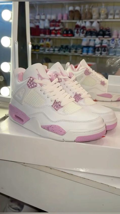 Cute Jordans, Pink Jordans, Pretty Sneakers, Trendy Shoes Sneakers, Nike Fashion Shoes, Preppy Shoes, Jordan Shoes Girls, Pretty Shoes Sneakers, Jordan 4s