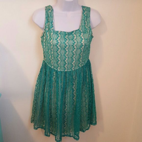 Umgee Top / Dress Excellent Condition. Only worn once. 65% Cotton  35% Polyester umgee Tops Umgee Tops, Top Dress, Sleeveless Dress, Summer Dresses, Fashion Design, Fashion Trends, Women Shopping, Dresses, Closet