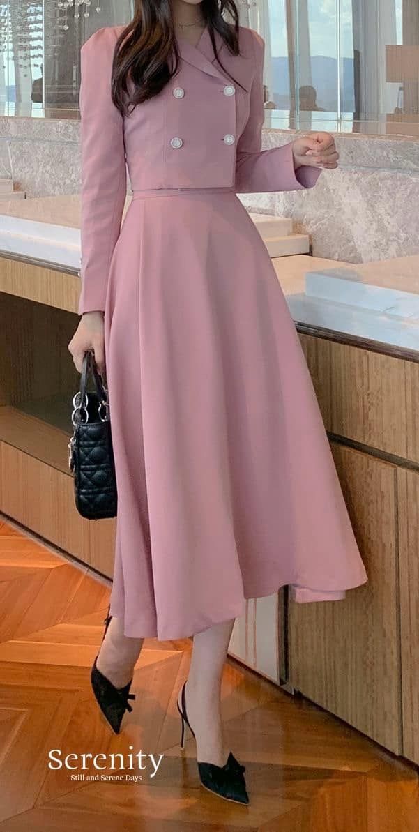 Office Outfits Dress, Women Dresses Casual Summer, Neat Casual Outfits, Knitted Texture, Simple Style Outfits, Sunday Dress, Dress Modern, Everyday Fashion Outfits, Korean Fashion Dress