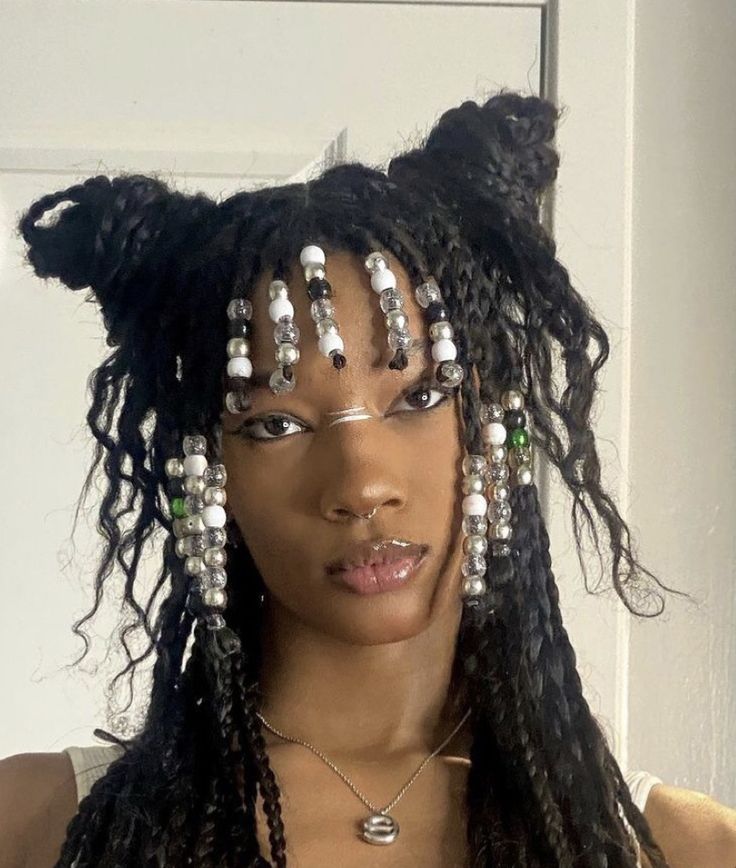 Braids For Black Women Drawing Reference, Curtain Bangs With Dreads, Aesthetic 4c Hairstyles Short, Black Hairstyle Reference, Black Fairy Hair, Crazy Black Hairstyles, Jellyfish Haircut Box Braids, Jaded Braids With Bangs, Alt Protective Hairstyles