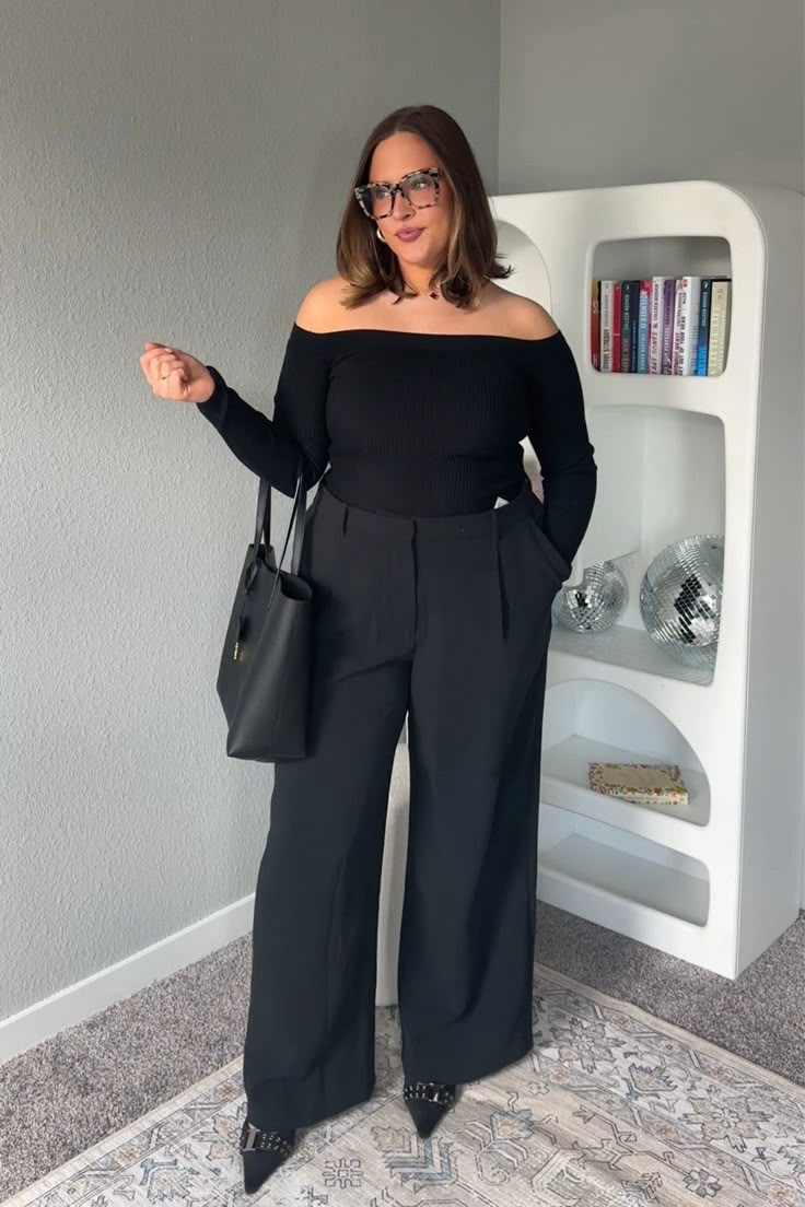 A&F Sloane Tailored Pant curated on LTK Office Wear For Mid Size Women, Plus Size Secretary Outfits, Law Firm Outfits Women Plus Size, Curvy Black Outfit, Party Guest Outfit Casual, Midsize Fall Outfits 2024 Work, Black Pants Outfit Plus Size, Midsize Formal Outfit, Elegant Plus Size Outfits Classy