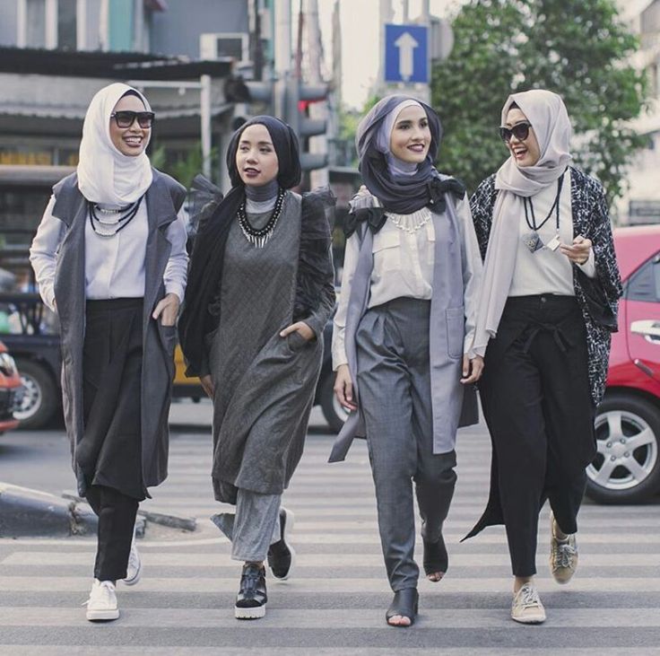 Street style Street Style Hijab Outfits, Street Style Hijab, Modern Hijab, Muslim Style, Street Style 2017, Hijab Outfits, Style Hijab, Hijab Chic, Hijabi Outfits