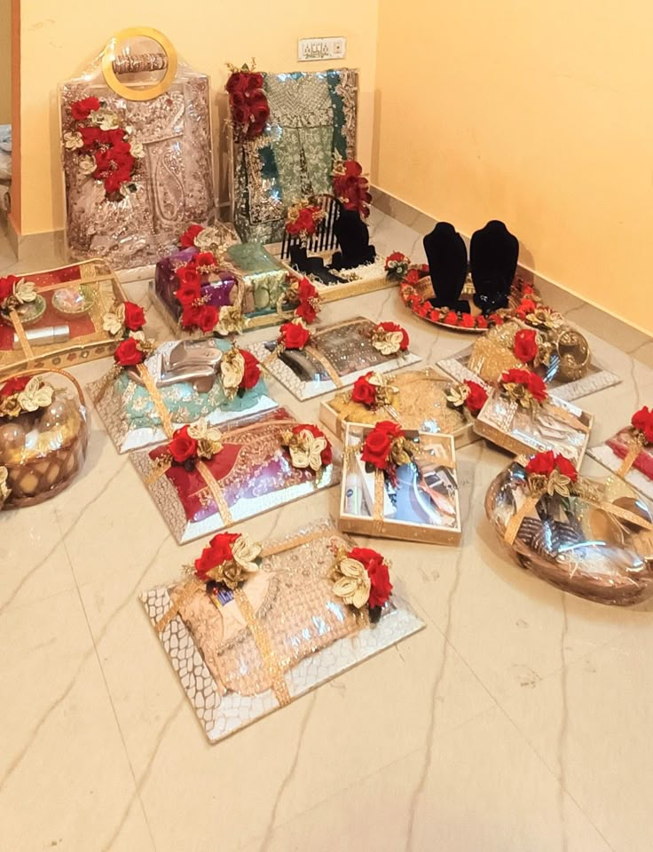 a table topped with lots of different types of gifts