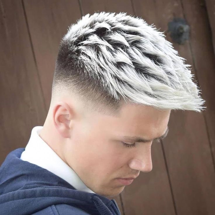 Ice highlights #differentmenshairstyles Ice Highlights, Silver Grey Hair Dye, White Hair Men, Blonde Hair Colour, Temporary Hair Color Spray, Ice Blonde Hair, Boy Haircut, Hair Color Spray, Grey Hair Dye